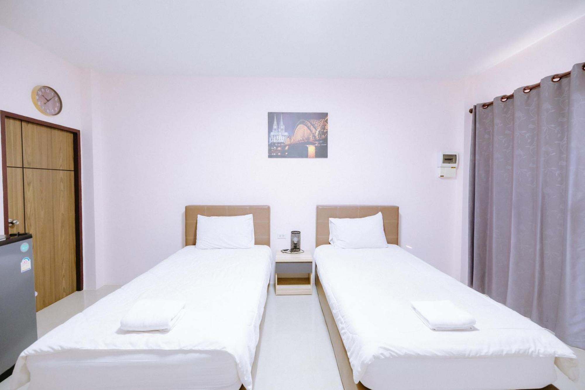 Peeranon Resort ناخون نايوك الغرفة الصورة